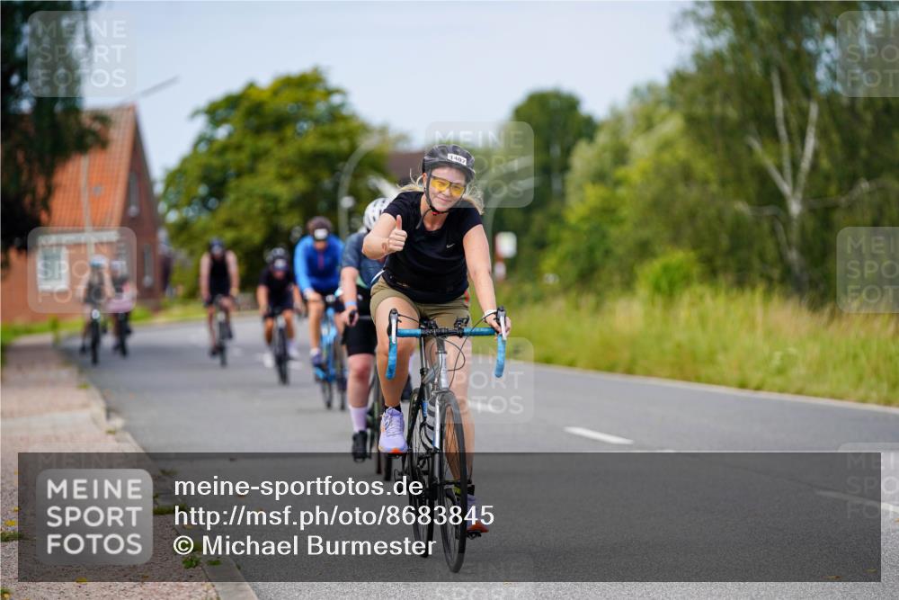 31.08.2025 - Elbe Triathlon Hamburg Michael Burmester http://msf.ph/oto/8683845 31.08.2025 11:14:49 Radfahren 1363, 1407, 1474, 1475, 1594, 1604 meine-sportfotos.de