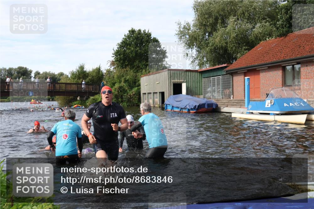 31.08.2025 - Elbe Triathlon Hamburg Luisa Fischer http://msf.ph/oto/8683846 31.08.2025 10:20:47 Schwimmen 1147, 1174, 1190, 1193, 1225, 1227, 1234, 1241 meine-sportfotos.de