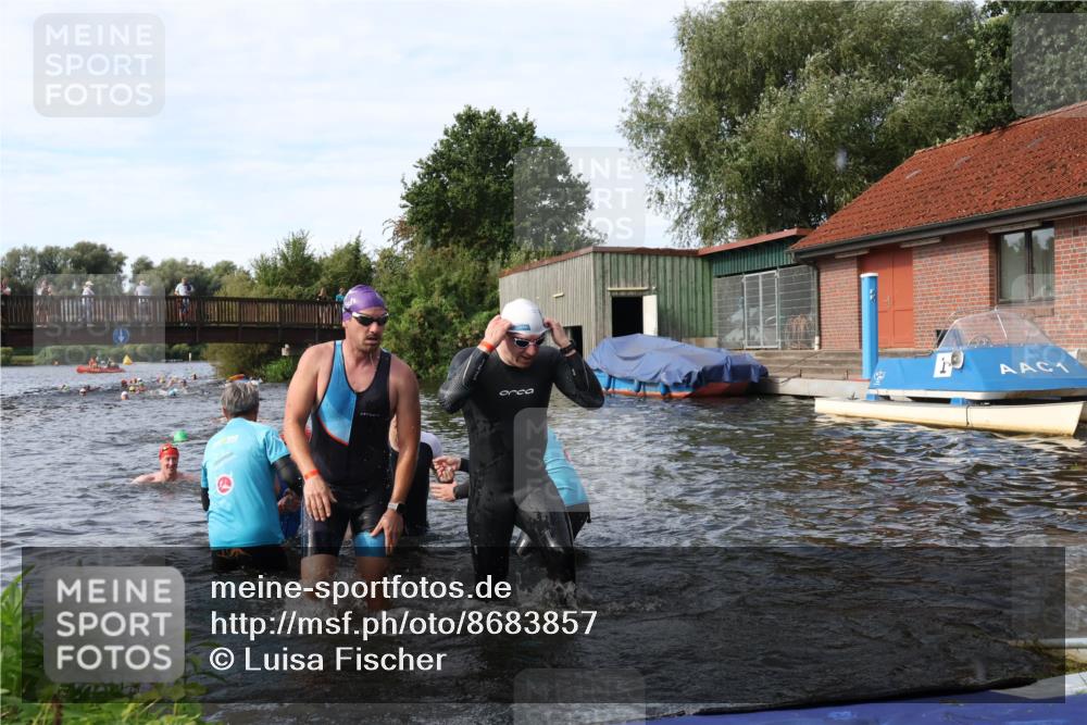 31.08.2025 - Elbe Triathlon Hamburg Luisa Fischer http://msf.ph/oto/8683857 31.08.2025 10:20:50 Schwimmen 1147, 1174, 1190, 1193, 1225, 1227, 1234, 1241 meine-sportfotos.de
