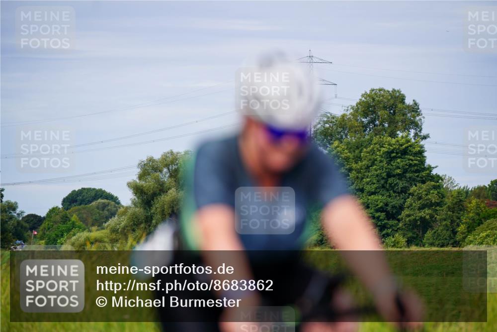 31.08.2025 - Elbe Triathlon Hamburg Michael Burmester http://msf.ph/oto/8683862 31.08.2025 11:14:52 Radfahren 1345, 1363, 1407, 1475, 1594 meine-sportfotos.de