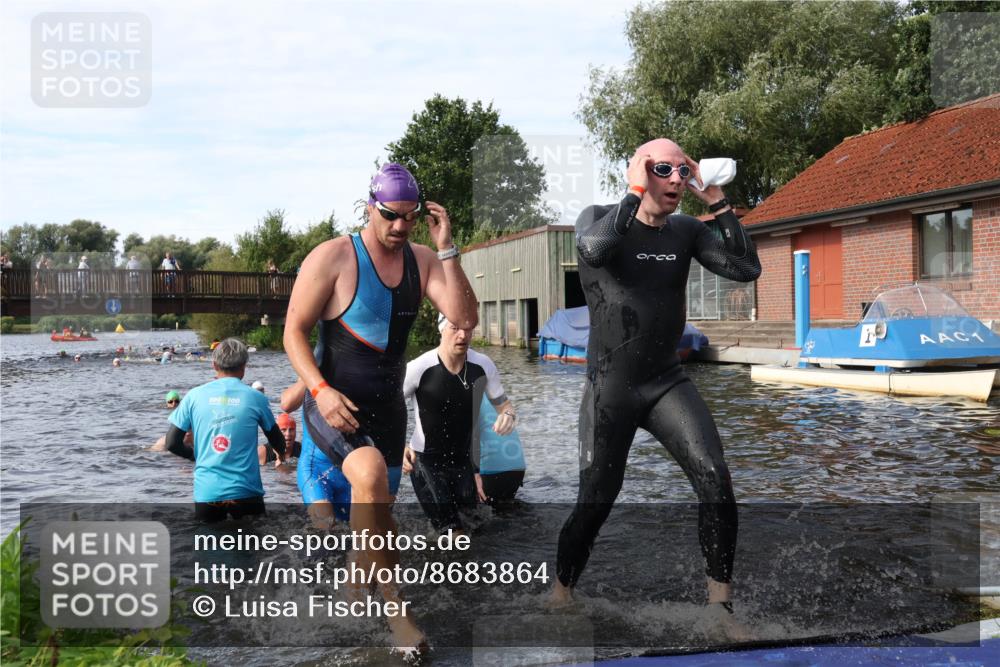 31.08.2025 - Elbe Triathlon Hamburg Luisa Fischer http://msf.ph/oto/8683864 31.08.2025 10:20:51 Schwimmen 1147, 1174, 1190, 1225, 1227, 1234, 1241 meine-sportfotos.de