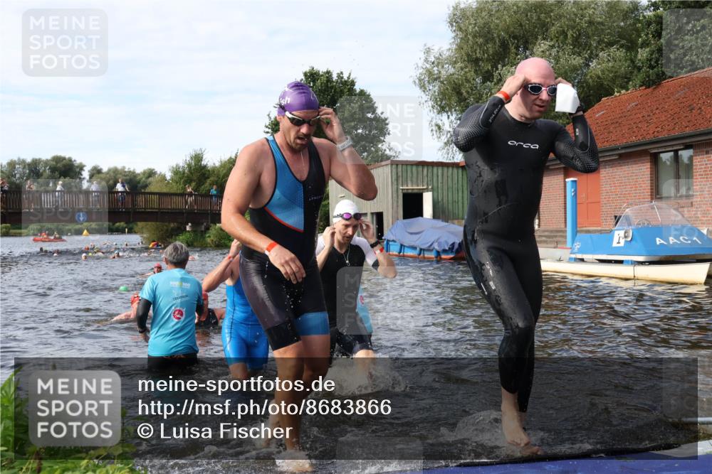 31.08.2025 - Elbe Triathlon Hamburg Luisa Fischer http://msf.ph/oto/8683866 31.08.2025 10:20:52 Schwimmen 1147, 1174, 1225, 1227, 1234, 1241 meine-sportfotos.de