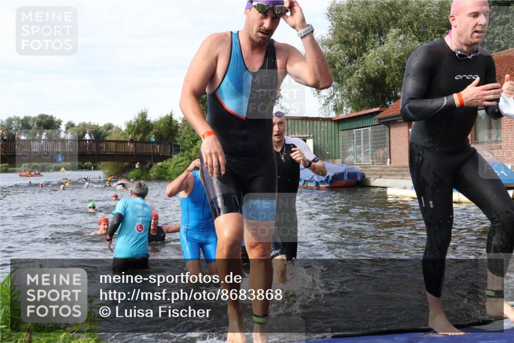31.08.2025 - Elbe Triathlon Hamburg Luisa Fischer http://msf.ph/oto/8683868 31.08.2025 10:20:52 Schwimmen 1147, 1174, 1225, 1227, 1234, 1241 meine-sportfotos.de