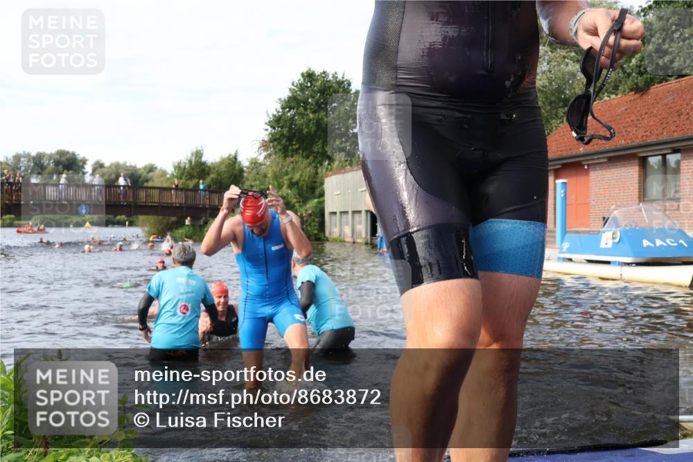 31.08.2025 - Elbe Triathlon Hamburg Luisa Fischer http://msf.ph/oto/8683872 31.08.2025 10:20:53 Schwimmen 1147, 1174, 1225, 1227, 1234, 1241 meine-sportfotos.de