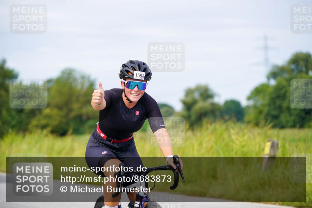 31.08.2025 - Elbe Triathlon Hamburg Michael Burmester http://msf.ph/oto/8683873 31.08.2025 11:14:54 Radfahren 1345, 1363, 1475, 1594 meine-sportfotos.de