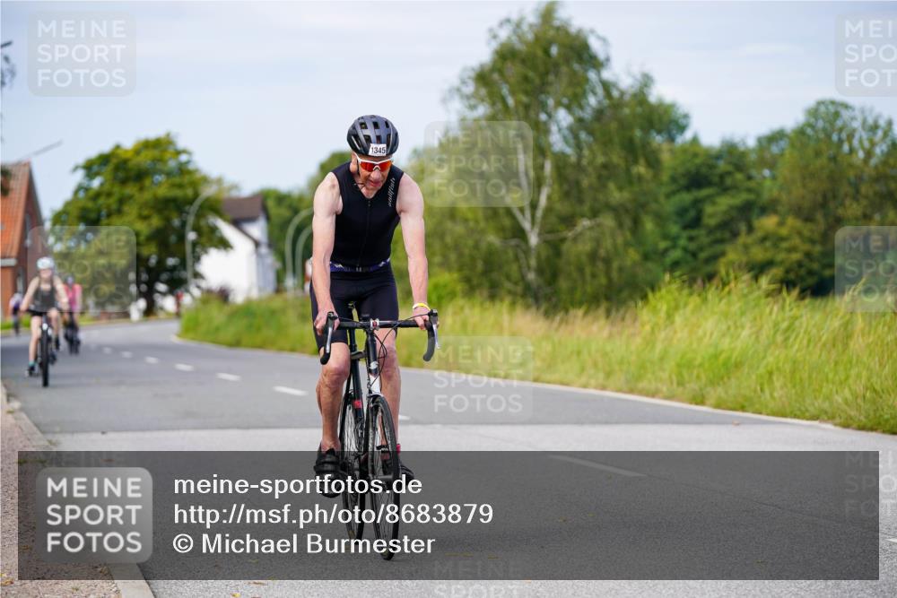 31.08.2025 - Elbe Triathlon Hamburg Michael Burmester http://msf.ph/oto/8683879 31.08.2025 11:14:56 Radfahren 1345, 1475, 1594 meine-sportfotos.de
