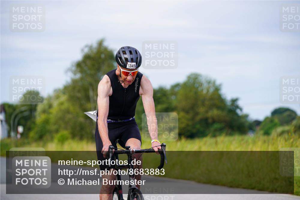 31.08.2025 - Elbe Triathlon Hamburg Michael Burmester http://msf.ph/oto/8683883 31.08.2025 11:14:57 Radfahren 1345, 1594 meine-sportfotos.de
