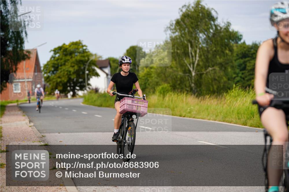 31.08.2025 - Elbe Triathlon Hamburg Michael Burmester http://msf.ph/oto/8683906 31.08.2025 11:15:05 Radfahren 1383, 1457, 1616, 1617 meine-sportfotos.de