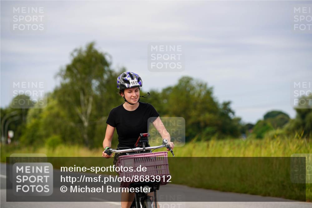 31.08.2025 - Elbe Triathlon Hamburg Michael Burmester http://msf.ph/oto/8683912 31.08.2025 11:15:07 Radfahren 1383, 1457, 1616, 1617 meine-sportfotos.de