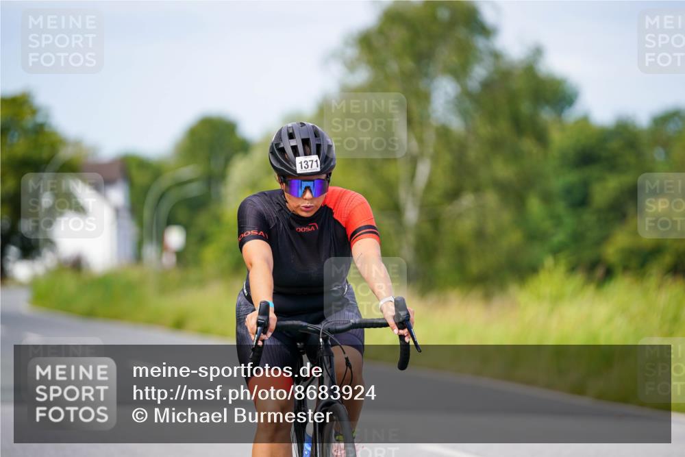 31.08.2025 - Elbe Triathlon Hamburg Michael Burmester http://msf.ph/oto/8683924 31.08.2025 11:15:22 Radfahren 1371, 1458 meine-sportfotos.de