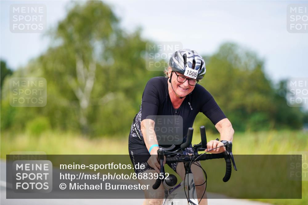 31.08.2025 - Elbe Triathlon Hamburg Michael Burmester http://msf.ph/oto/8683952 31.08.2025 11:15:46 Radfahren 1414, 1420, 1506 meine-sportfotos.de