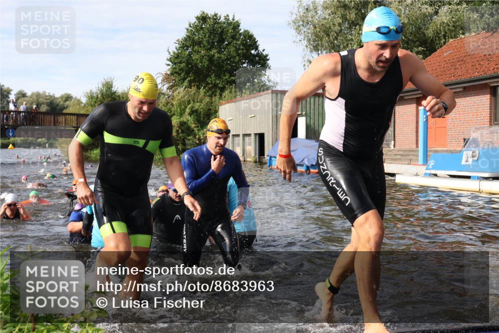 31.08.2025 - Elbe Triathlon Hamburg Luisa Fischer http://msf.ph/oto/8683963 31.08.2025 10:21:36 Schwimmen 1112, 1114, 1139, 1169, 1195, 1204, 1205, 1213, 1223, 1238 meine-sportfotos.de