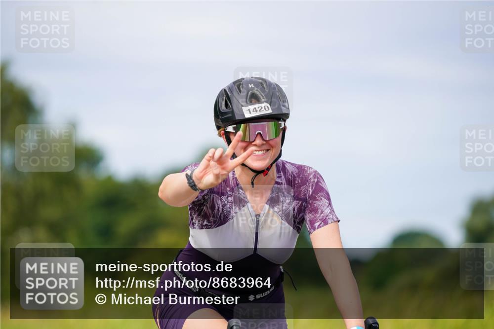 31.08.2025 - Elbe Triathlon Hamburg Michael Burmester http://msf.ph/oto/8683964 31.08.2025 11:15:48 Radfahren 1414, 1420, 1506 meine-sportfotos.de