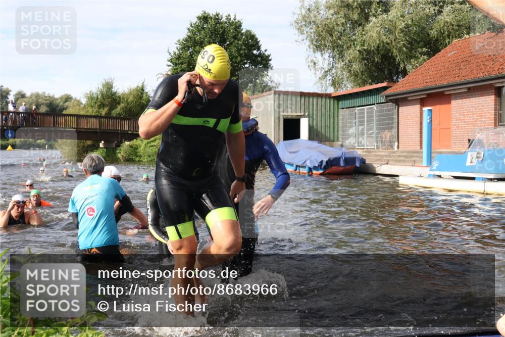 31.08.2025 - Elbe Triathlon Hamburg Luisa Fischer http://msf.ph/oto/8683966 31.08.2025 10:21:36 Schwimmen 1112, 1114, 1139, 1169, 1195, 1204, 1205, 1213, 1223, 1238 meine-sportfotos.de