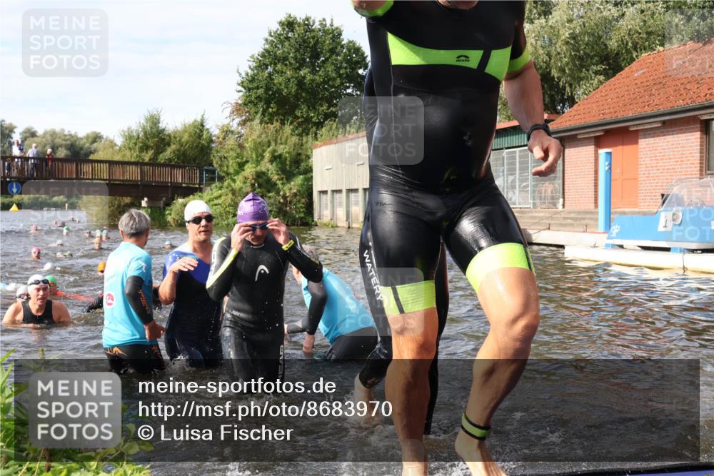 31.08.2025 - Elbe Triathlon Hamburg Luisa Fischer http://msf.ph/oto/8683970 31.08.2025 10:21:37 Schwimmen 1112, 1114, 1139, 1169, 1195, 1204, 1205, 1213, 1223, 1238, 1240 meine-sportfotos.de