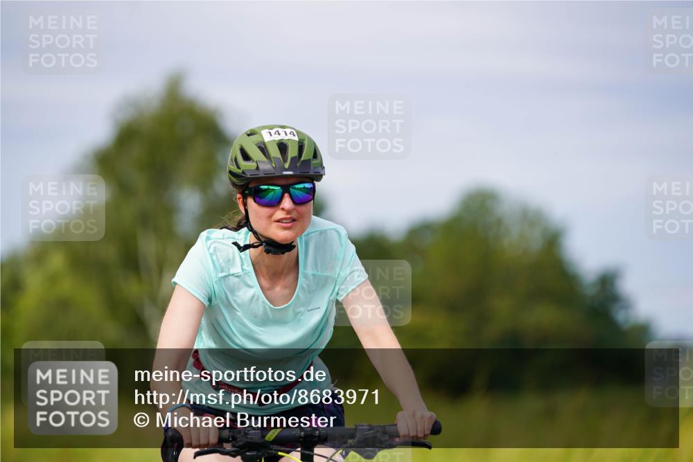 31.08.2025 - Elbe Triathlon Hamburg Michael Burmester http://msf.ph/oto/8683971 31.08.2025 11:15:50 Radfahren 1414, 1420 meine-sportfotos.de