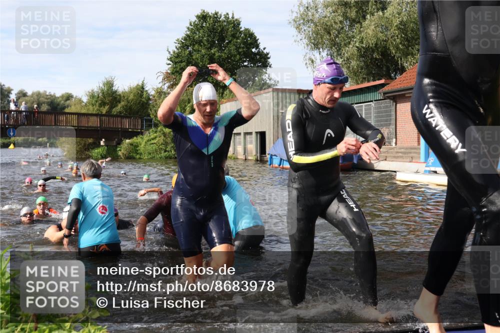 31.08.2025 - Elbe Triathlon Hamburg Luisa Fischer http://msf.ph/oto/8683978 31.08.2025 10:21:39 Schwimmen 1114, 1139, 1157, 1176, 1195, 1204, 1205, 1213, 1223, 1238, 1240 meine-sportfotos.de