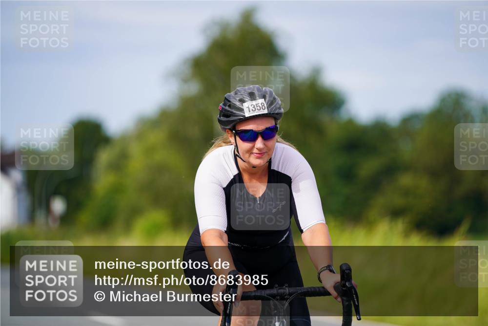 31.08.2025 - Elbe Triathlon Hamburg Michael Burmester http://msf.ph/oto/8683985 31.08.2025 11:16:04 Radfahren 1353, 1358, 1497 meine-sportfotos.de