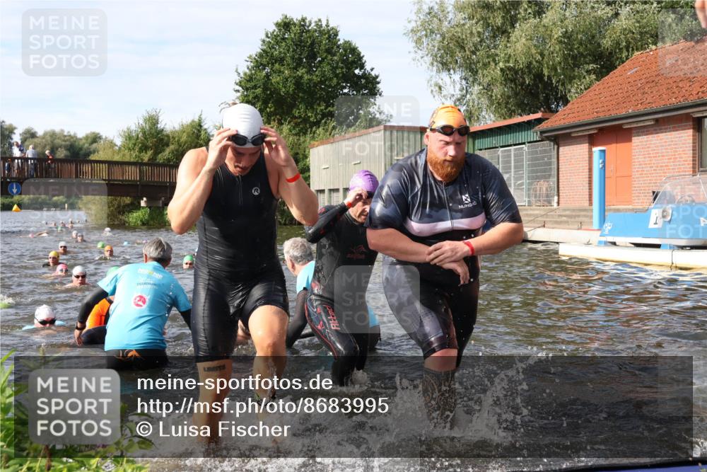 31.08.2025 - Elbe Triathlon Hamburg Luisa Fischer http://msf.ph/oto/8683995 31.08.2025 10:21:44 Schwimmen 1114, 1139, 1144, 1157, 1168, 1176, 1177, 1204, 1205, 1223, 1238, 1240, 1244 meine-sportfotos.de