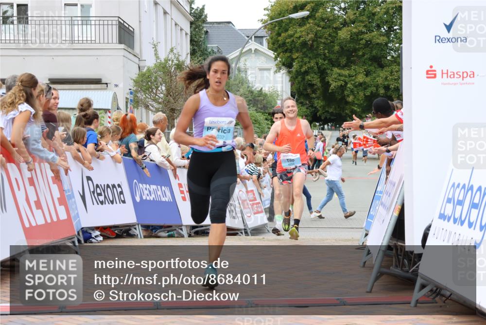 31.08.2025 - 21. Blankeneser Heldenlauf Strokosch-Dieckow http://msf.ph/oto/8684011 31.08.2025 12:03:27 Ziel 4256, 4418, 4151, 4032 meine-sportfotos.de