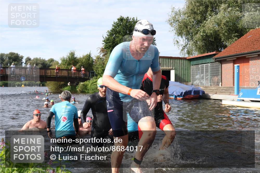 31.08.2025 - Elbe Triathlon Hamburg Luisa Fischer http://msf.ph/oto/8684017 31.08.2025 10:21:53 Schwimmen 1119, 1134, 1144, 1157, 1168, 1176, 1177, 1186, 1229, 1244 meine-sportfotos.de