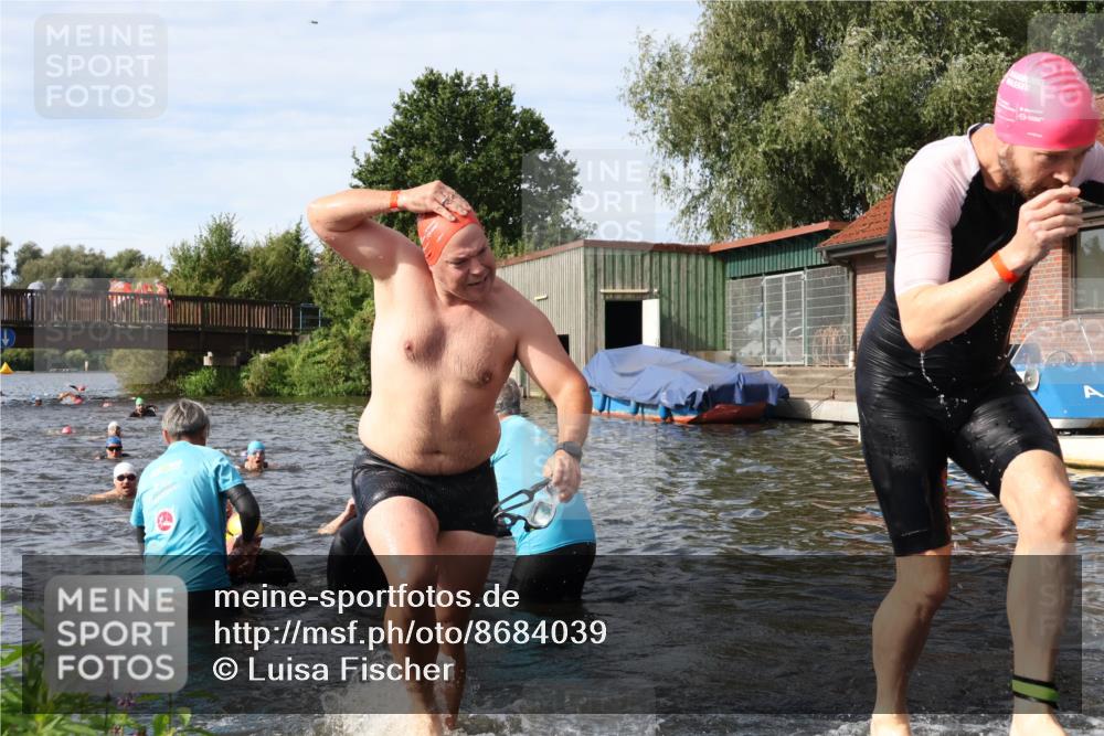31.08.2025 - Elbe Triathlon Hamburg Luisa Fischer http://msf.ph/oto/8684039 31.08.2025 10:22:00 Schwimmen 1119, 1134, 1156, 1186, 1217, 1221, 1229, 1243 meine-sportfotos.de