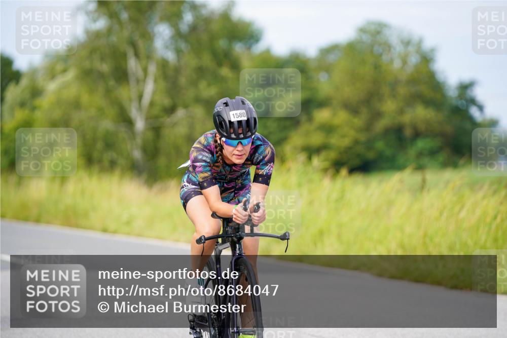 31.08.2025 - Elbe Triathlon Hamburg Michael Burmester http://msf.ph/oto/8684047 31.08.2025 11:16:57 Radfahren 1356, 1441, 1493, 1580 meine-sportfotos.de