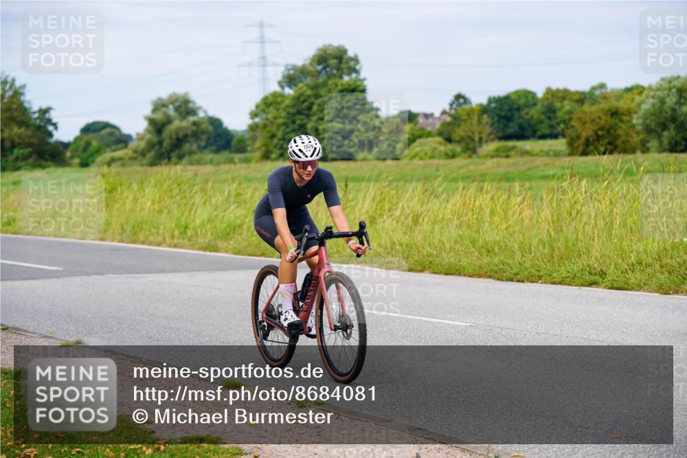 31.08.2025 - Elbe Triathlon Hamburg Michael Burmester http://msf.ph/oto/8684081 31.08.2025 11:17:24 Radfahren 1357, 1576 meine-sportfotos.de