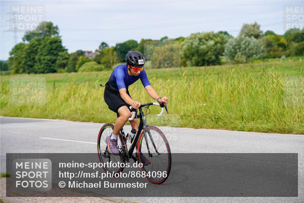 31.08.2025 - Elbe Triathlon Hamburg Michael Burmester http://msf.ph/oto/8684096 31.08.2025 11:17:40 Radfahren 1592 meine-sportfotos.de