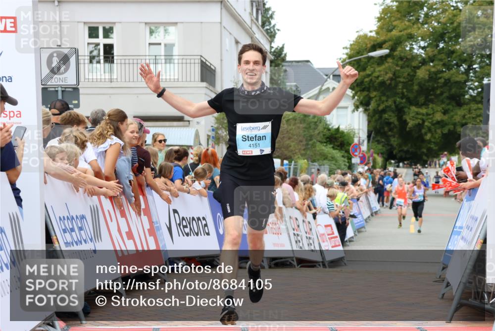 31.08.2025 - 21. Blankeneser Heldenlauf Strokosch-Dieckow http://msf.ph/oto/8684105 31.08.2025 12:03:21 Ziel 4151 meine-sportfotos.de