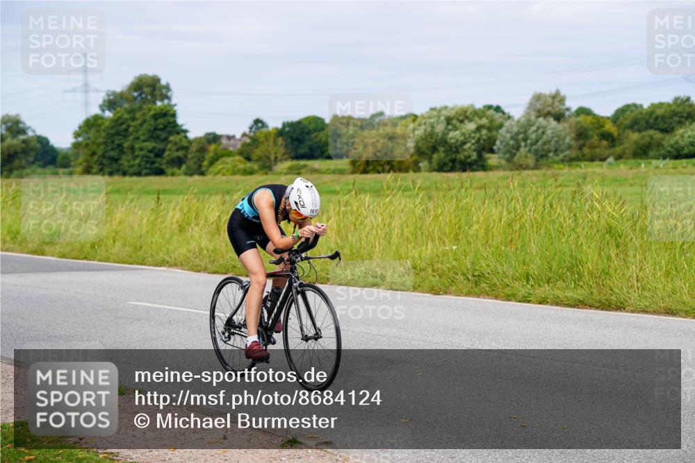 31.08.2025 - Elbe Triathlon Hamburg Michael Burmester http://msf.ph/oto/8684124 31.08.2025 11:18:05 Radfahren 1402, 1610 meine-sportfotos.de