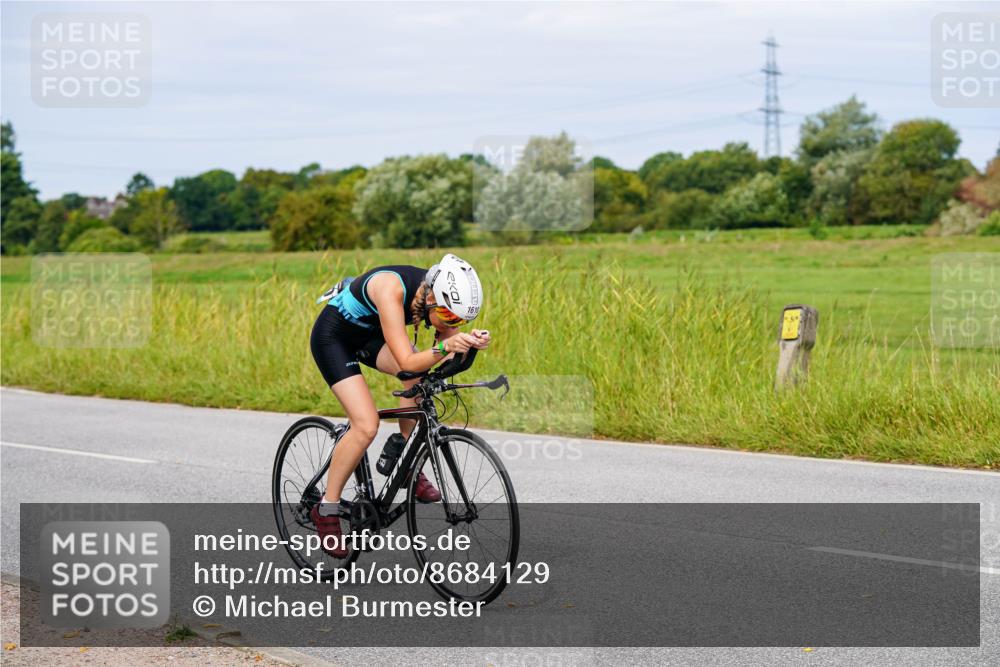 31.08.2025 - Elbe Triathlon Hamburg Michael Burmester http://msf.ph/oto/8684129 31.08.2025 11:18:05 Radfahren 1402, 1610 meine-sportfotos.de