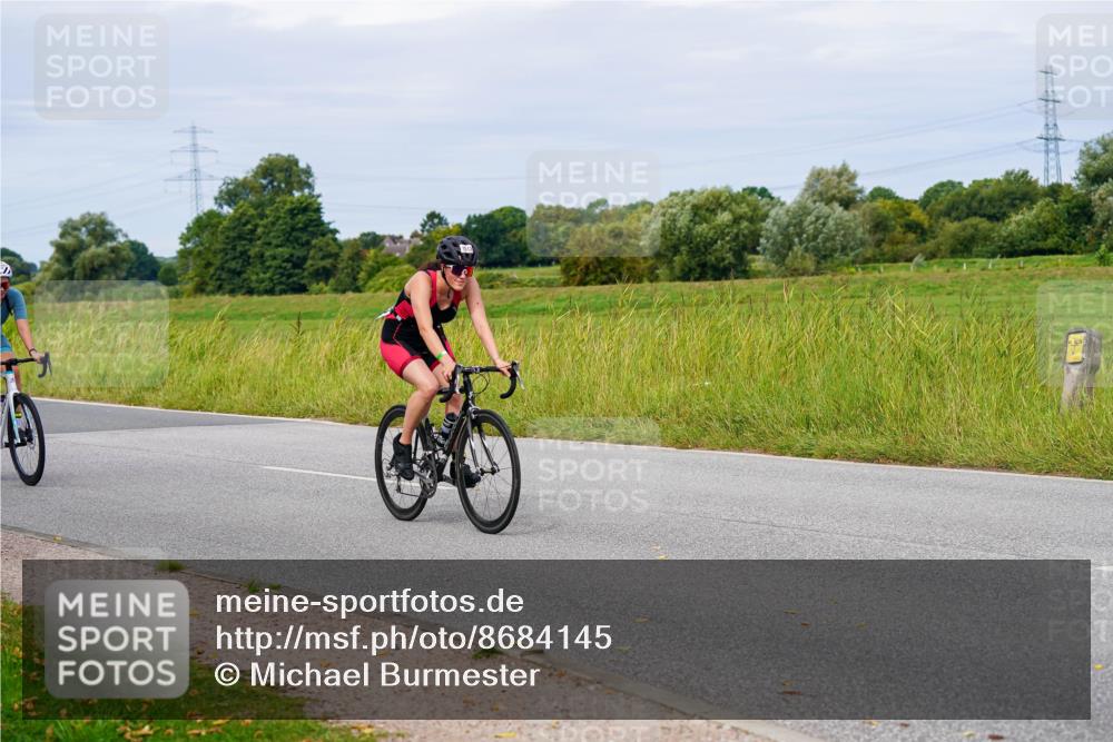 31.08.2025 - Elbe Triathlon Hamburg Michael Burmester http://msf.ph/oto/8684145 31.08.2025 11:18:21 Radfahren 1399, 1426, 1459, 1512, 1519 meine-sportfotos.de