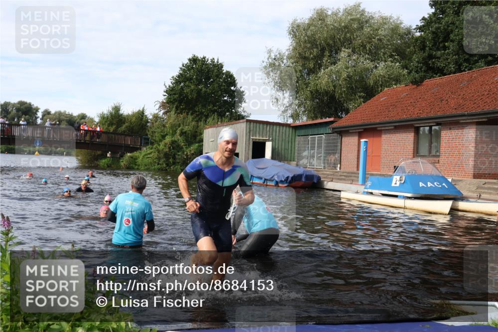 31.08.2025 - Elbe Triathlon Hamburg Luisa Fischer http://msf.ph/oto/8684153 31.08.2025 10:22:54 Schwimmen 1125, 1220 meine-sportfotos.de