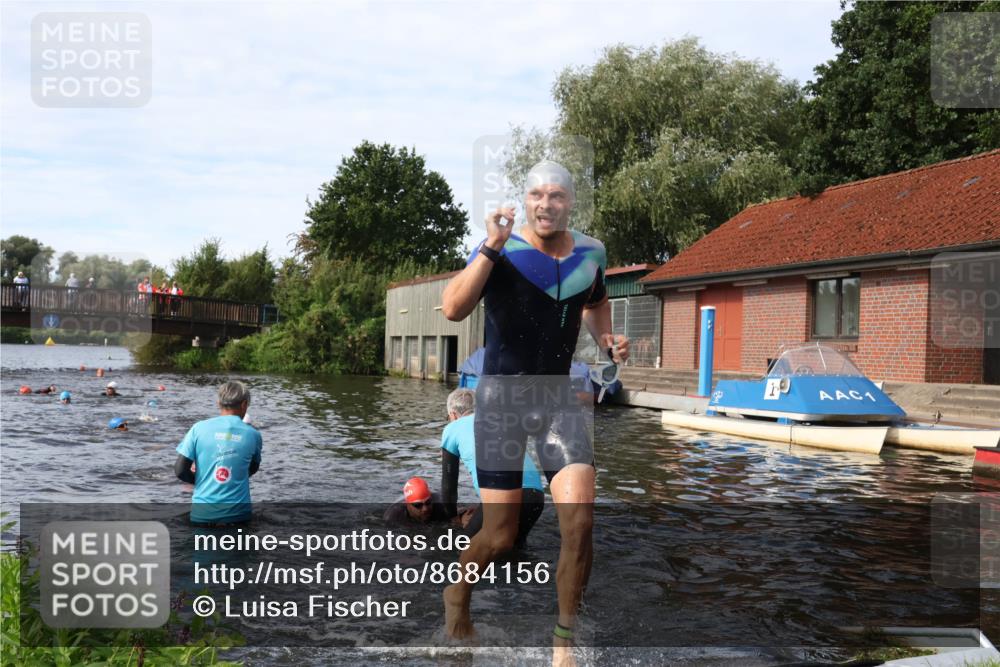 31.08.2025 - Elbe Triathlon Hamburg Luisa Fischer http://msf.ph/oto/8684156 31.08.2025 10:22:54 Schwimmen 1125, 1220 meine-sportfotos.de