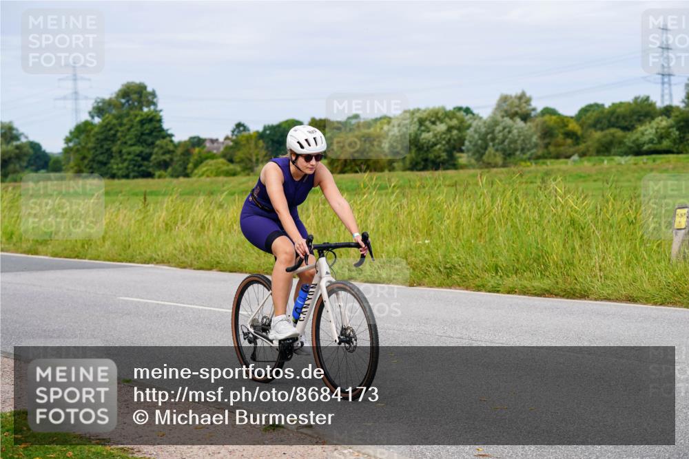 31.08.2025 - Elbe Triathlon Hamburg Michael Burmester http://msf.ph/oto/8684173 31.08.2025 11:18:38 Radfahren 1362, 1423, 1612 meine-sportfotos.de