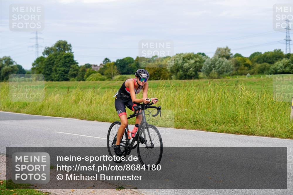 31.08.2025 - Elbe Triathlon Hamburg Michael Burmester http://msf.ph/oto/8684180 31.08.2025 11:18:40 Radfahren 1362, 1423, 1612 meine-sportfotos.de