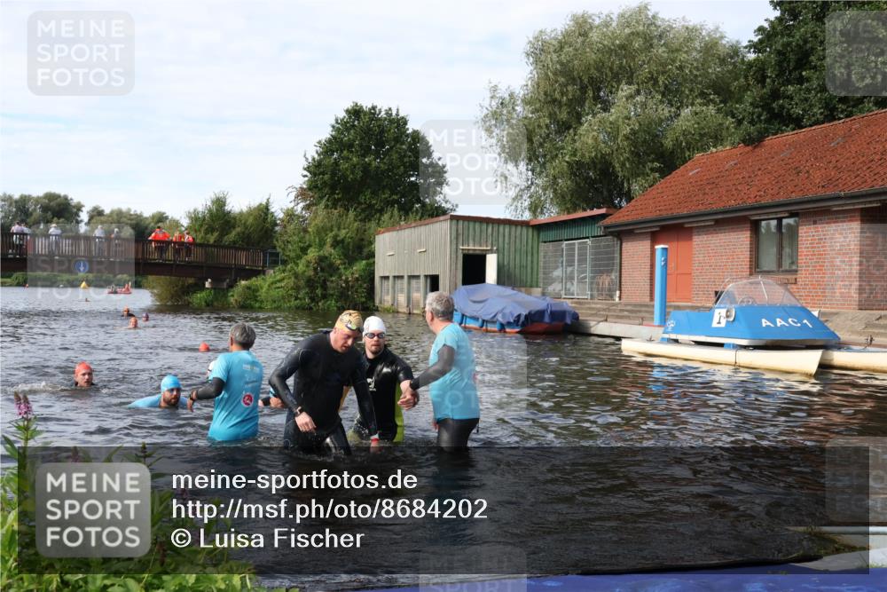 31.08.2025 - Elbe Triathlon Hamburg Luisa Fischer http://msf.ph/oto/8684202 31.08.2025 10:23:12 Schwimmen 1113, 1135, 1146, 1222, 1236 meine-sportfotos.de