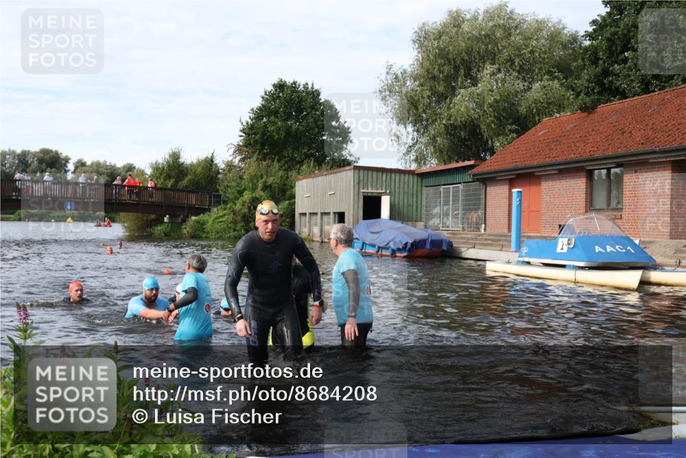 31.08.2025 - Elbe Triathlon Hamburg Luisa Fischer http://msf.ph/oto/8684208 31.08.2025 10:23:13 Schwimmen 1113, 1135, 1146, 1166, 1222, 1236 meine-sportfotos.de
