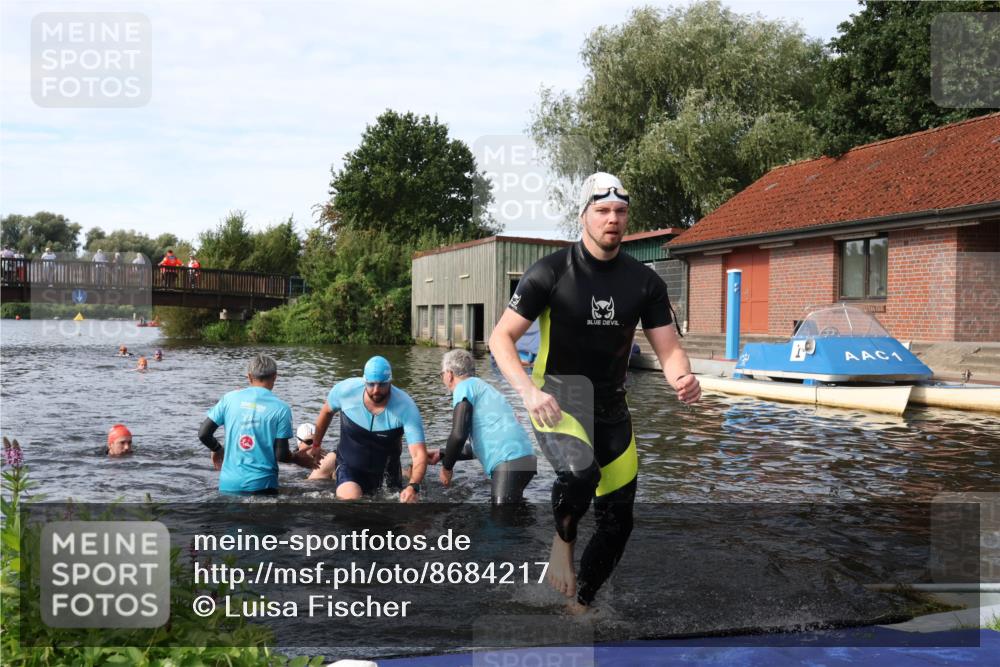31.08.2025 - Elbe Triathlon Hamburg Luisa Fischer http://msf.ph/oto/8684217 31.08.2025 10:23:16 Schwimmen 1113, 1135, 1159, 1166, 1222, 1236 meine-sportfotos.de