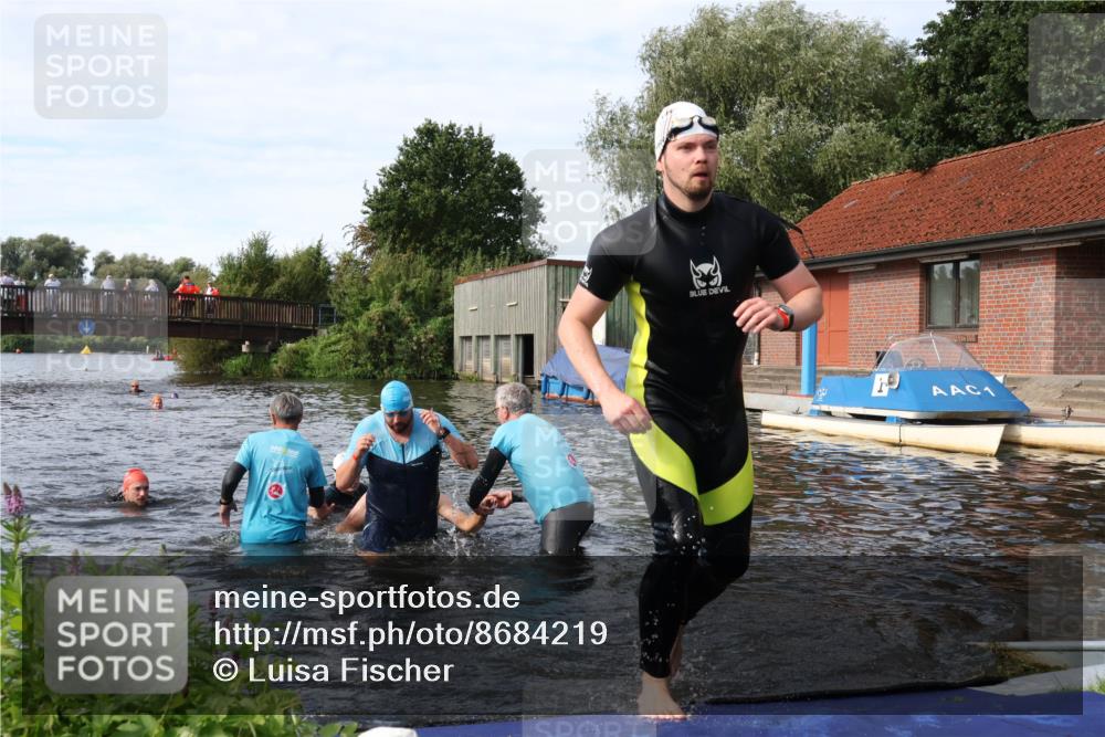 31.08.2025 - Elbe Triathlon Hamburg Luisa Fischer http://msf.ph/oto/8684219 31.08.2025 10:23:16 Schwimmen 1113, 1135, 1159, 1166, 1222, 1236 meine-sportfotos.de