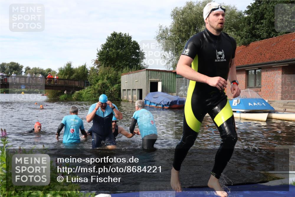 31.08.2025 - Elbe Triathlon Hamburg Luisa Fischer http://msf.ph/oto/8684221 31.08.2025 10:23:16 Schwimmen 1113, 1135, 1159, 1166, 1222, 1236 meine-sportfotos.de