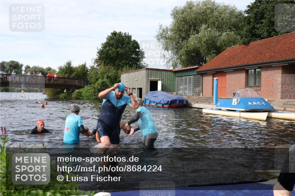 31.08.2025 - Elbe Triathlon Hamburg Luisa Fischer http://msf.ph/oto/8684224 31.08.2025 10:23:17 Schwimmen 1113, 1135, 1159, 1166, 1222, 1236 meine-sportfotos.de