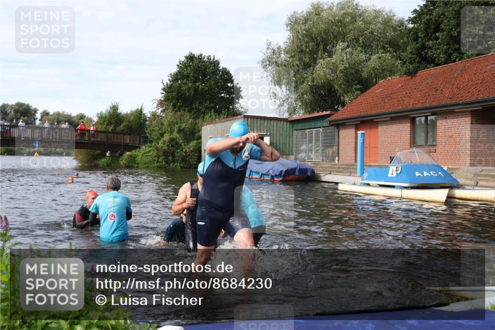 31.08.2025 - Elbe Triathlon Hamburg Luisa Fischer http://msf.ph/oto/8684230 31.08.2025 10:23:18 Schwimmen 1113, 1135, 1159, 1166, 1222, 1236 meine-sportfotos.de