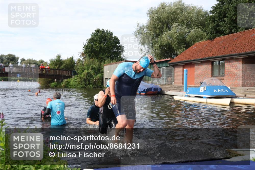 31.08.2025 - Elbe Triathlon Hamburg Luisa Fischer http://msf.ph/oto/8684231 31.08.2025 10:23:18 Schwimmen 1113, 1135, 1159, 1166, 1222, 1236 meine-sportfotos.de