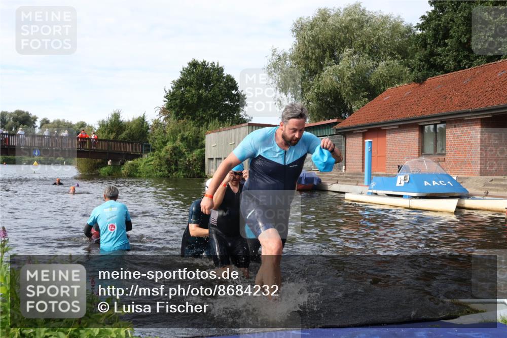 31.08.2025 - Elbe Triathlon Hamburg Luisa Fischer http://msf.ph/oto/8684232 31.08.2025 10:23:19 Schwimmen 1113, 1135, 1159, 1166, 1222, 1236 meine-sportfotos.de