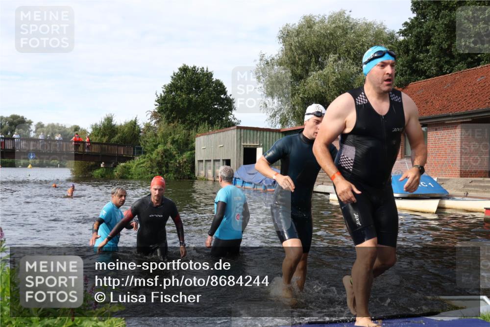 31.08.2025 - Elbe Triathlon Hamburg Luisa Fischer http://msf.ph/oto/8684244 31.08.2025 10:23:21 Schwimmen 1113, 1135, 1159, 1166, 1178, 1236 meine-sportfotos.de