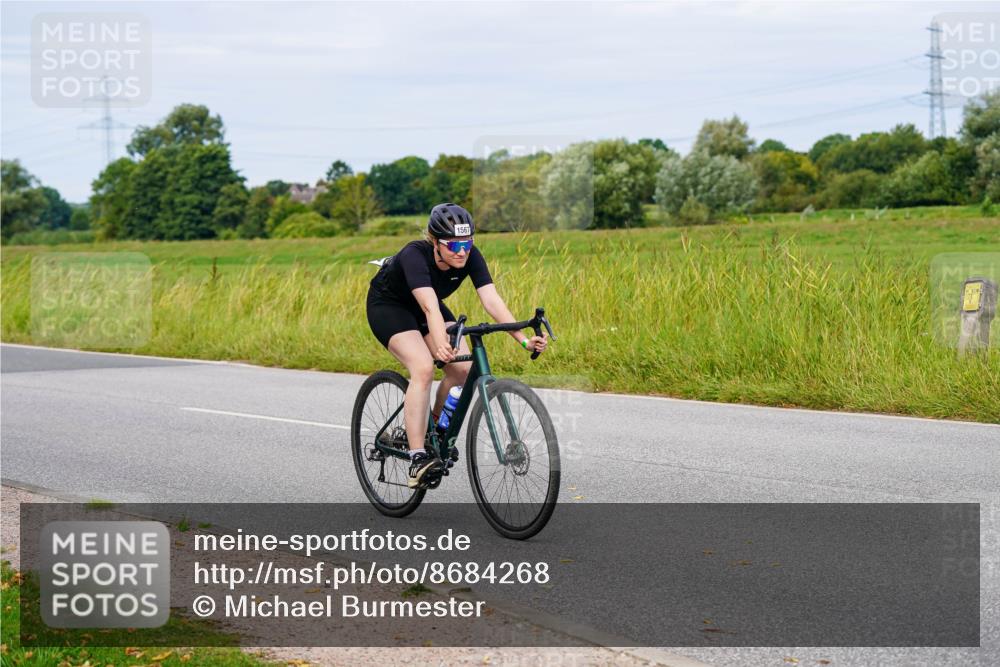 31.08.2025 - Elbe Triathlon Hamburg Michael Burmester http://msf.ph/oto/8684268 31.08.2025 11:19:19 Radfahren 1385, 1466, 1467, 1567 meine-sportfotos.de