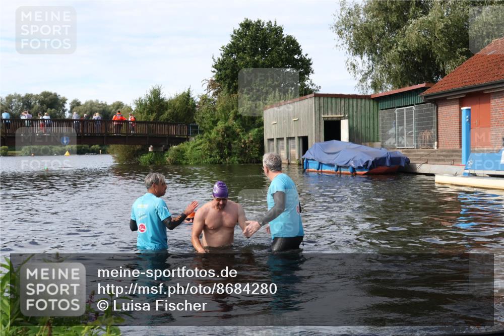 31.08.2025 - Elbe Triathlon Hamburg Luisa Fischer http://msf.ph/oto/8684280 31.08.2025 10:23:54 Schwimmen 1199 meine-sportfotos.de
