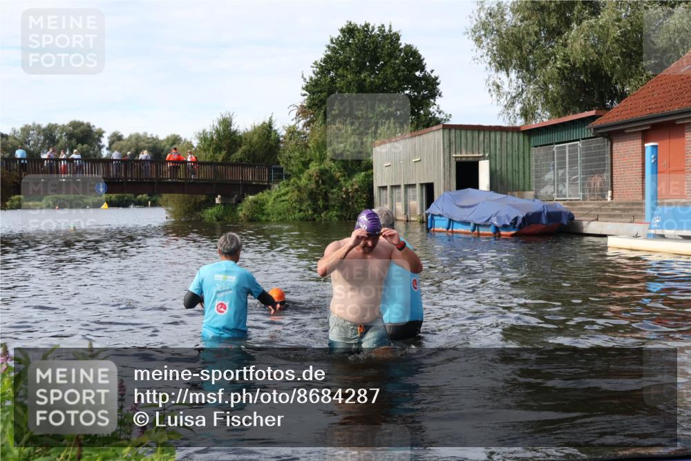 31.08.2025 - Elbe Triathlon Hamburg Luisa Fischer http://msf.ph/oto/8684287 31.08.2025 10:23:55 Schwimmen 1199 meine-sportfotos.de